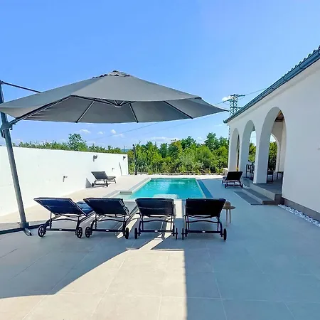 Olivarum By Interhome